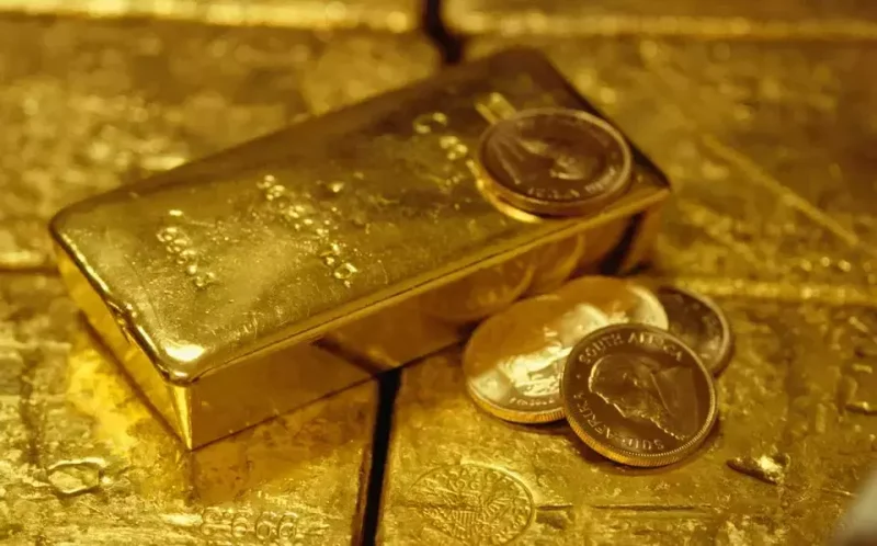 Ilustrasi emas batangan di tengah tren kenaikan harga global