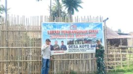 Azhar Hamzah meninjau pembangunan gerai Merah Putih di Koto Baru