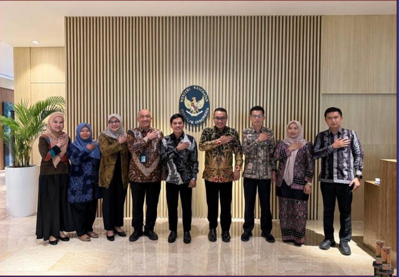 Wako Alfin SH audiensi dengan (Wamenkes ), dorong fasilitas kesehatan Kota Sungai Penuh.