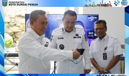 Wali Kota Sungai Penuh Alfin menerima kunjungan Kepala Stasiun TVRI Jambi Herly Marjoni membahas siaran gratis Piala Dunia 2026.