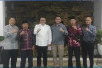 Wali Kota Alfin bersama Wakil Wali Kota Azhar Hamzah menyambut kunjungan Dandenpom II/2 Jambi Kolonel Cpm Deka Piro Sandira di Rumah Dinas Wali Kota Sungai Penuh, Sabtu (18/4/2026).