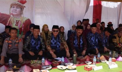 Wako Alfin menghadiri Kenduri Sko Koto Baru bersama tokoh adat dan masyarakat