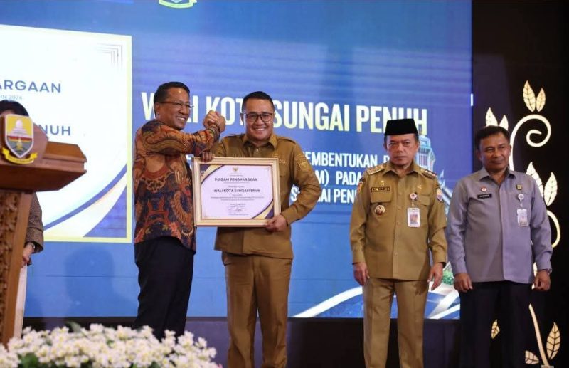 Wali Kota Alfin mengikuti peresmian Pos Bantuan Hukum desa dan kelurahan se-Provinsi Jambi di Auditorium Rumah Dinas Gubernur Jambi, Selasa (28/4).