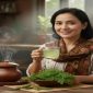 Rebusan daun kelor dikenal sebagai minuman herbal alami kaya nutrisi dan antioksidan.