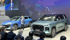 Chery menampilkan Chery Tiggo V sebagai mobil keluarga 3-in-1 dalam ajang Beijing Auto Show 2026