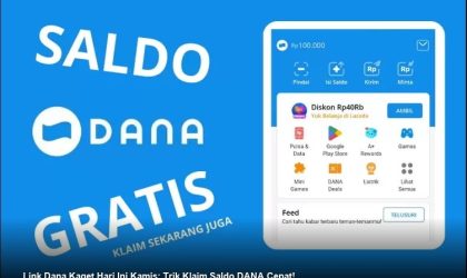 Tangan memegang smartphone menampilkan notifikasi saldo masuk dari amplop digital DANA