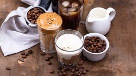 Ilustrasi aneka minuman manis dengan kandungan gula tinggi.