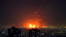 Foto: Perang di Iran pada 7 Maret lalu (AFP/ATTA KENARE)