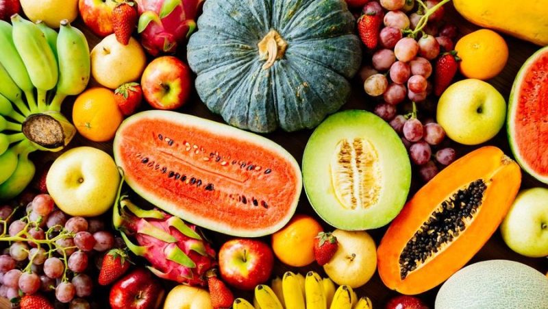 Foto: Macam jenis buah-buahan. (Dok. Freepik/siraphol siricharattakul)