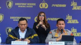 Polda Metro Jaya menggelar konferensi pers terkait penangkapan pemalsu uang di Bogor. (Gilang Faturahman/detikfoto)