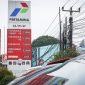 Papan harga BBM di SPBU Pertamina setelah penyesuaian harga non subsidi per 18 April 2026.