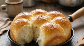 Roti sobek teflon tanpa oven dengan tekstur lembut dan fluffy, cocok untuk camilan atau jualan rumahan