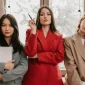 Ilustrasi perempuan yang aktif bekerja dan merepresentasikan beragam profesi modern