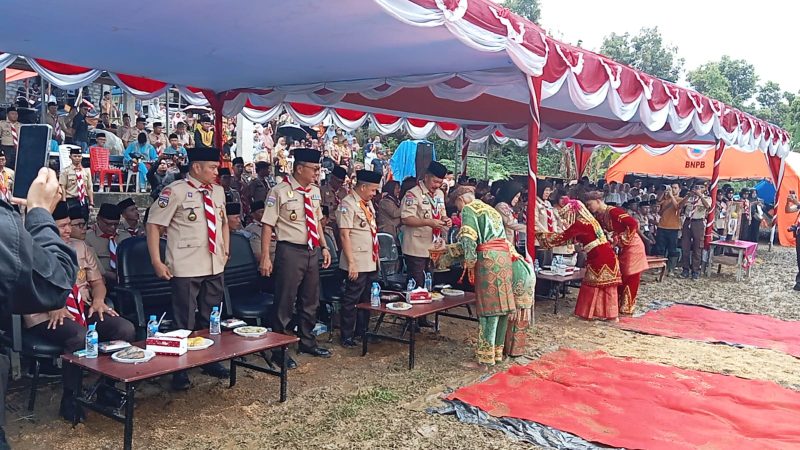Bupati Monadi membuka Jambore Pramuka Kerinci 2026 di Siulak