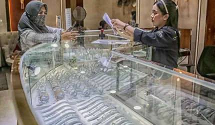 Harga emas perhiasan hari ini 14 Mei 2026 stabil di toko emas Indonesia