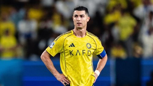 Cristiano Ronaldo menolak medali runner-up usai Al Nassr kalah di final AFC Champions League 2. (Foto: Getty Images/Clicks Images)