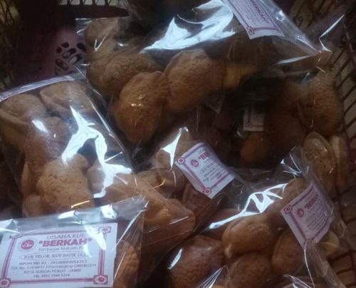 Kue bolu tradisional Kue Berkah favorit masyarakat Sungai Penuh dan Kerinci. ( Foto ist)