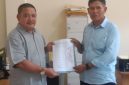 Enam PK Golkar Sungai Penuh menyerahkan mosi tidak percaya ke DPD I Jambi.