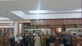 Wali Kota Alfin menerima kunjungan DPD RI dan OJK bahas pengembangan UMKM di Sungai Penuh, Selasa (5/5).