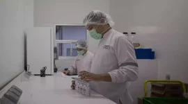 Kirmanto, anak petani asal Pemalang, kini bekerja di PT Nestlé Indonesia setelah lulus cumlaude dari UNU Yogyakarta.