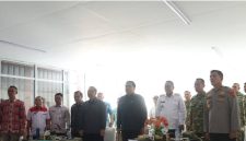 Wali Kota Sungai Penuh Alfin mengikuti peresmian nasional Kopdes Merah Putih secara virtual di Desa Aur Duri, Kecamatan Pondok Tinggi, Sabtu (16/5/2026).