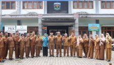Wali Kota Alfin saat melakukan sidak di Kantor Camat Sungai Bungkal, menekankan disiplin ASN dan peningkatan pelayanan publik.