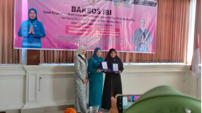 Sri Kartini Alfin menghadiri HUT IBI ke-75 di RS Melati Kota Sungai Penuh, Selasa (19/5/2026).