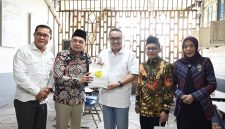 Pertemuan Wali Kota Sungai Penuh dengan BAZNAS dalam rangka penguatan program kesejahteraan masyarakat. ( foto Humas Pemkot)