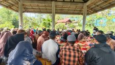 Keluarga Besar Dasira ziarah kubur dan doa bersama di makam leluhur sambut Idul Adha. ( Foto Maira)