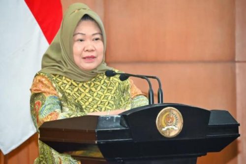 Siti Fauziah saat membuka acara “Kartini Masa Kini, Budayakan Deteksi Dini” di Kompleks Parlemen, Jakarta, Senin (11/5/2026).