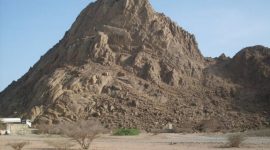 Bukit Shafa dan Marwah, lokasi ibadah sa’i haji dan umrah.