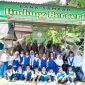 Siswa TK belajar pengelolaan sampah di Bank Sampah Lindung Berseri, Desa Talang Lindung. ( foto ist)