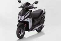 Tampilan Honda Dio 125 2026 dengan desain agresif dan kombinasi warna dual-tone yang stylish.
