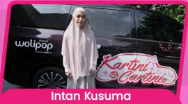 Atina Maulina dan Intan Kusuma Fauzia, pendiri Vanilla Hijab, mengembangkan bisnis modest fashion dari usaha kecil hingga dikenal luas.