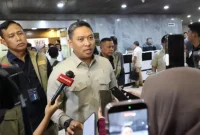 Wakil Menteri Pertanian (Wamentan), Sudaryono memberikan keterangan kepada awak media usai rapat kerja bersama Komisi IV DPR RI di Kompleks Parlemen, Jakarta, Selasa 19 Mei 2026 (Foto: Biro Humas Kementan)