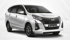 Toyota Calya terbaru hadir dengan desain stylish, lampu smoked, dan tampilan lebih modern