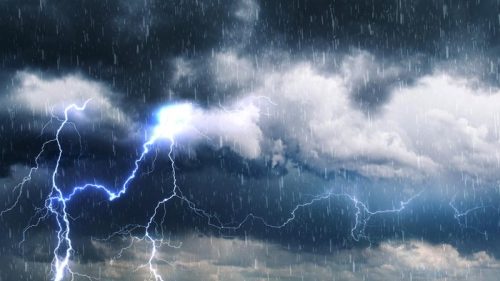 Ilustrasi hujan petir. (Foto: Getty Images/iStockphoto/Angelo F-)