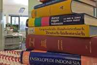 Foto: Ilustrasi kamus (DW)
