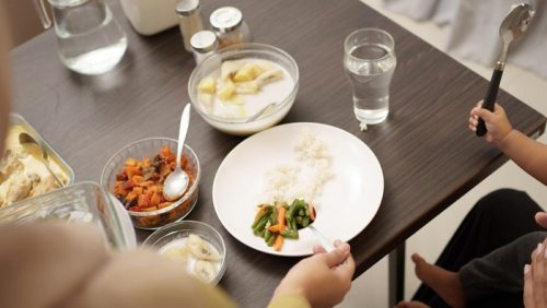 Ilustrasi sahur. Foto: Getty Images/ferlistockphoto