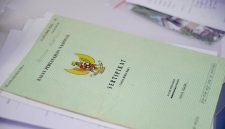 Ilustrasi dokumen sertifikat tanah yang digunakan dalam proses balik nama hibah di BPN (Foto: Dok Kementerian ATR/BPN )