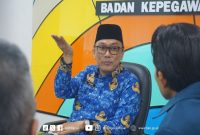 Prof. Zudan Arif Fakrullah selaku Kepala BKN memberikan penjelasan dalam diskusi mengenai kebijakan perumahan ASN dan PPPK di lingkungan Badan Kepegawaian Negara.(Foto Humas BKN)