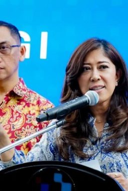 Menkomdigi Sebut Amien Rais Sebar Ujaran Kebencian