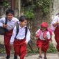 Murid dari berbagai daerah melakukan pendaftaran SPMB 2026 berbasis digital untuk mendapatkan akses pendidikan yang setara.
