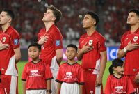 Pemain Timnas Indonesia saat menyanyikan lagu Indonesia Raya. (ANTARA FOTO/Hafidz Mubarak A)