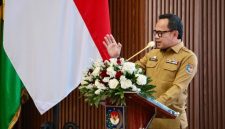 Wamendagri Bima Arya Sugiarto mendorong kepala daerah meninggalkan rapat seremonial dan fokus pada eksekusi program. (Dok. Kemendagri).
