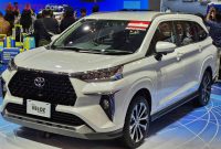 Toyota Veloz Hybrid menawarkan efisiensi bahan bakar tinggi dengan dukungan baterai hybrid bergaransi panjang.(Foto : FahmyFM/GridOto.com)