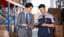 Proses pengiriman barang dari pemasok ke perusahaan dalam sistem supply chain.( Foto : Pengadaian.co.id)