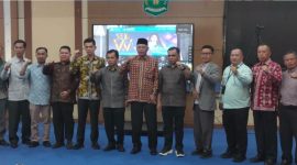Wakil Wali Kota Sungai Penuh Azhar Hamzah mengikuti peluncuran Gerakan Indonesia ASRI yang dipimpin Presiden Prabowo Subianto secara virtual dalam rangka Hari Lingkungan Hidup Sedunia 2026 di Aula Kantor Wali Kota Sungai Penuh, Sabtu (6/6/2026).