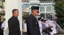 Wali Kota Sungai Penuh Alfin, SH memimpin Upacara Hari Lahir Pancasila 2026 di Lapangan Kantor Wali Kota Sungai Penuh, Senin (1/6/2026).