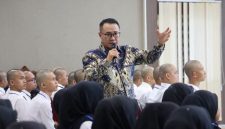 Wali Kota Alfin memberi arahan kepada CPNS dalam kegiatan Latsar di Kota Sungai Penuh, Senin (2/6/2026).